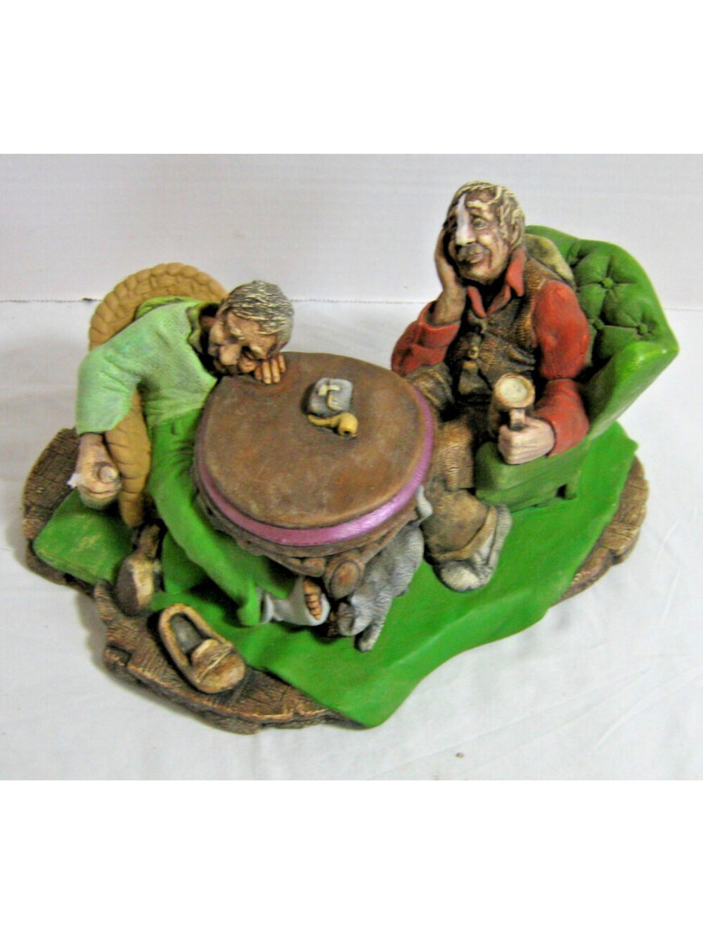 Vintage OLD PALS DRINKING FIGURE FIGURINE